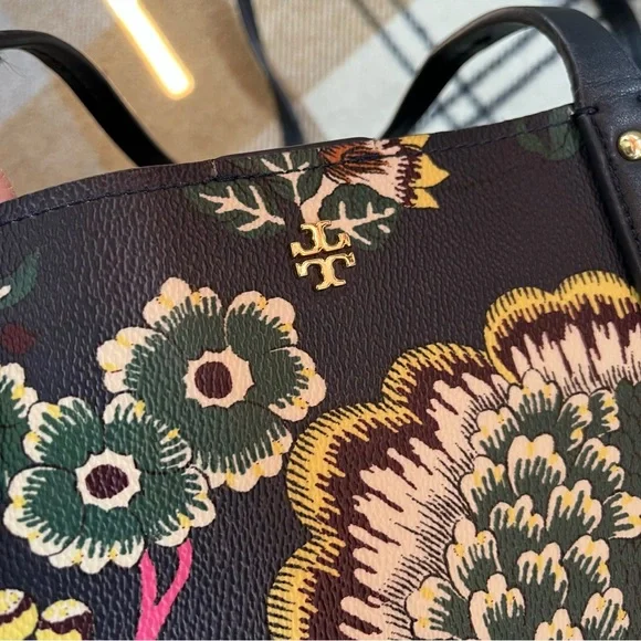 Tory Burch Kensington Square Tote - Picture 2 of 8